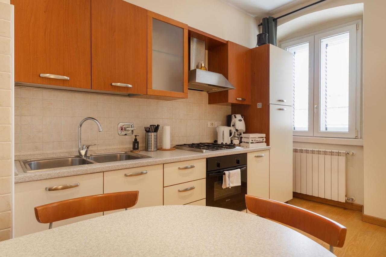 Rifugio Joyce, Comfort A Trieste Con Parcheggio Eksteriør billede
